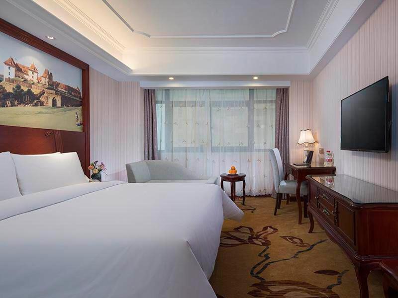 Vienna International Hotel Fenghua Zhongshan Road Buitenkant foto